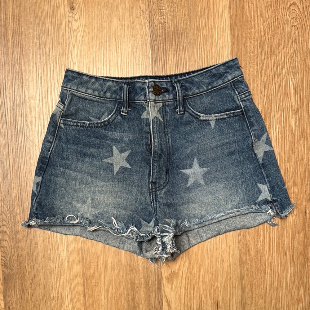 Star-Patterned Women's Shorts Size 25